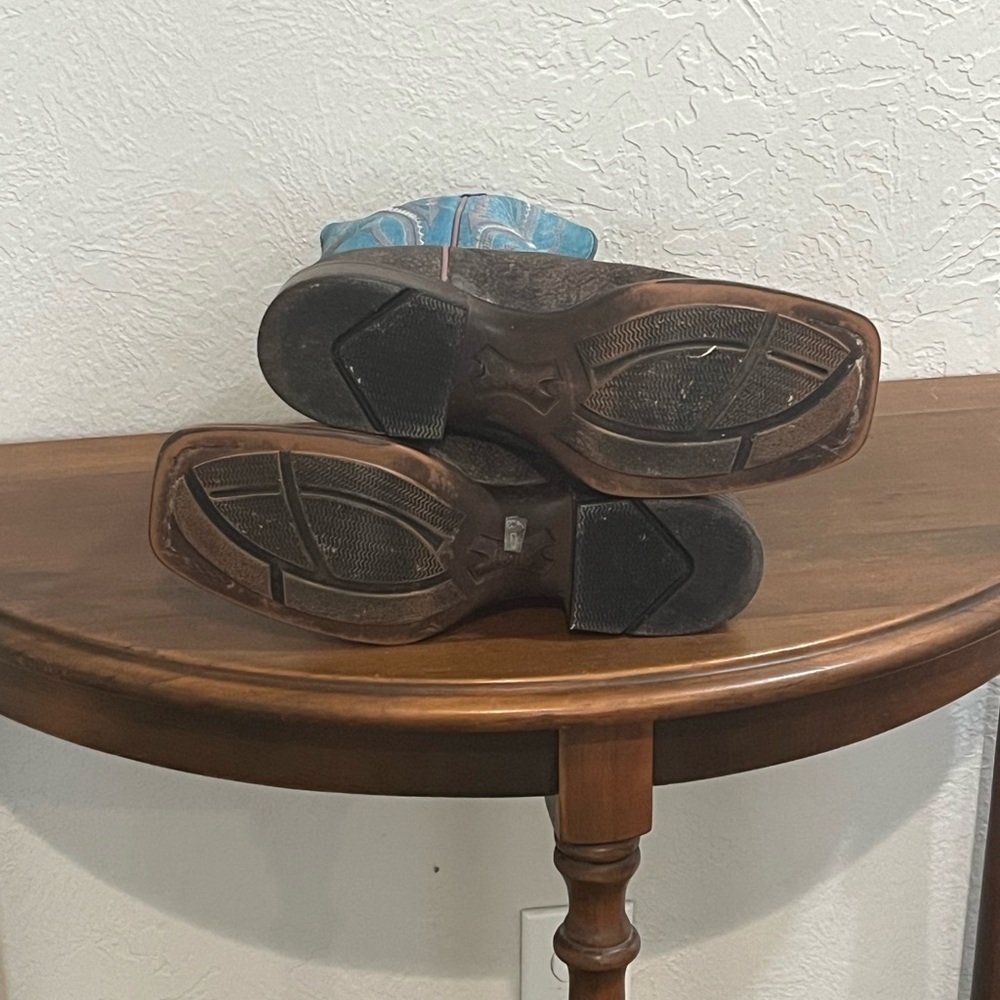 Ariat Brown Leather Cowboy Boots with Turquoise Shaft - Picture 5 of 8